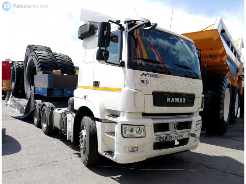 КАМАЗ 65206 С полуприцепом