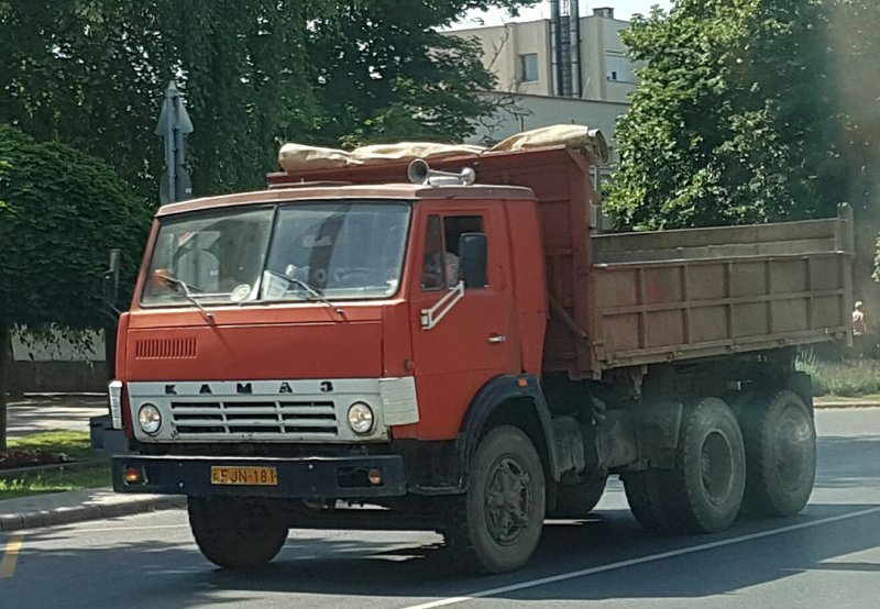 КАМАЗ 54112 бортовой