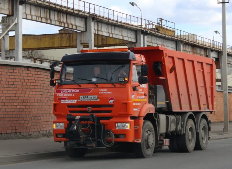 КАМАЗ 6520 со старым кузовом