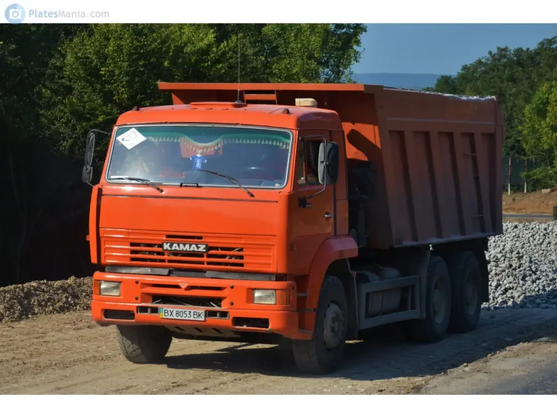 КАМАЗ 65115 вид сзади