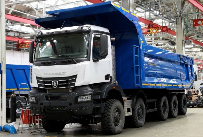 КАМАЗ 65807 карьерный самосвал