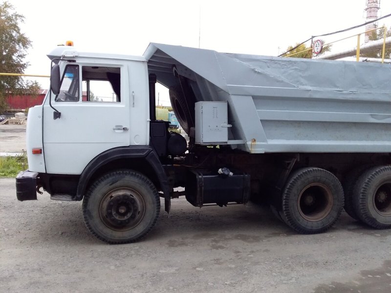 КАМАЗ 5511 самосвал белый