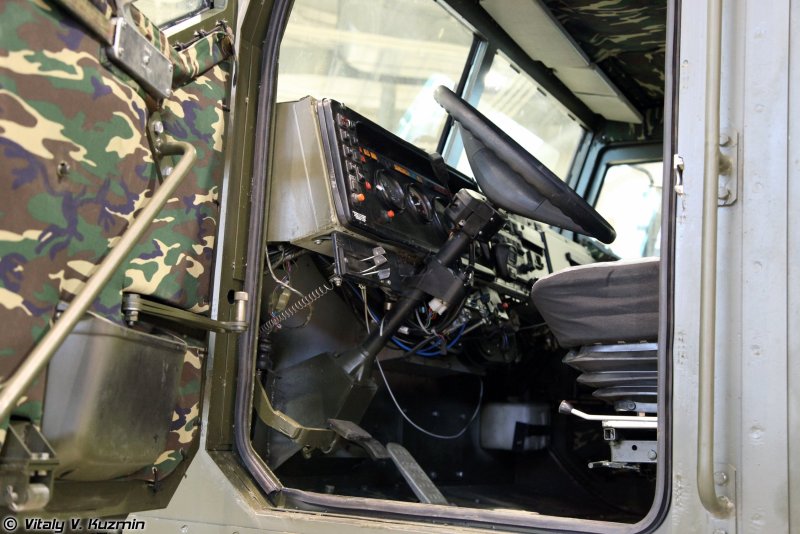 КАМАЗ 6560 внутри