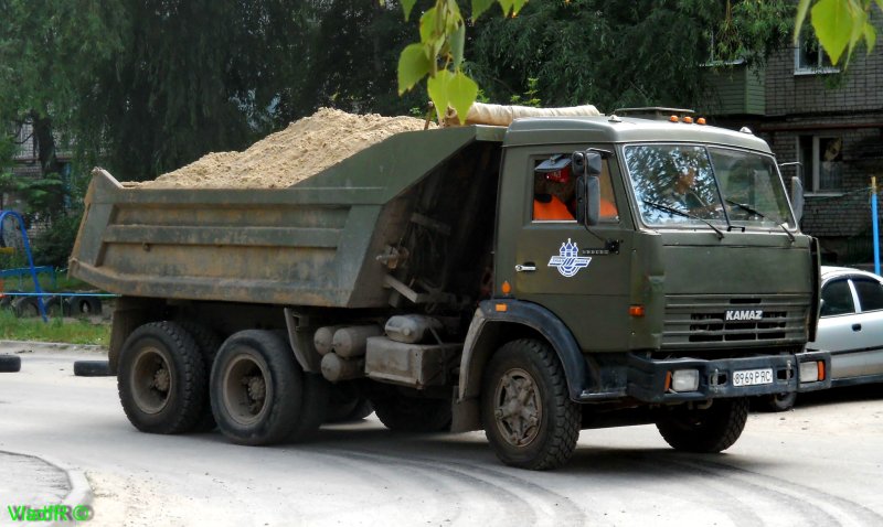 КАМАЗ 55111 самосвал хаки