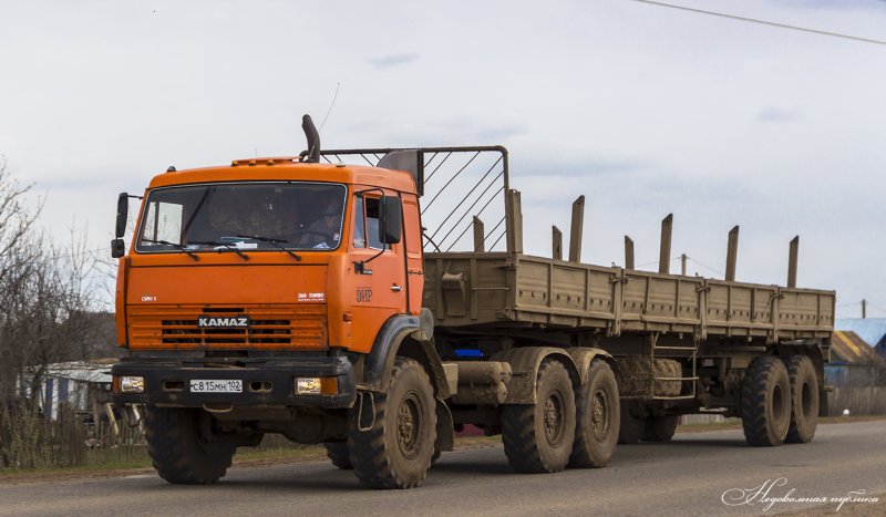 КАМАЗ-44108-10 НЕФАЗ 9334-10