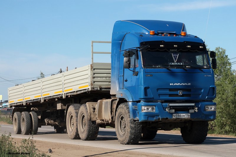 КАМАЗ-44108 (6x6)