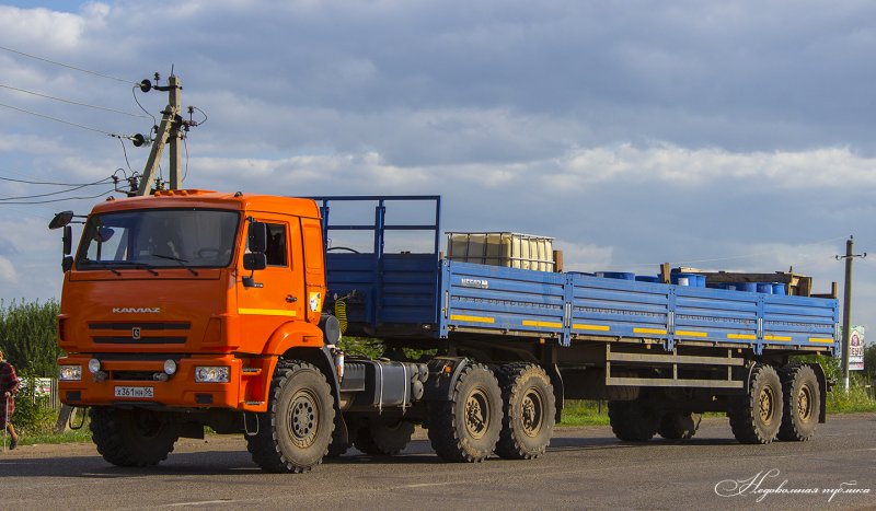 КАМАЗ 44108