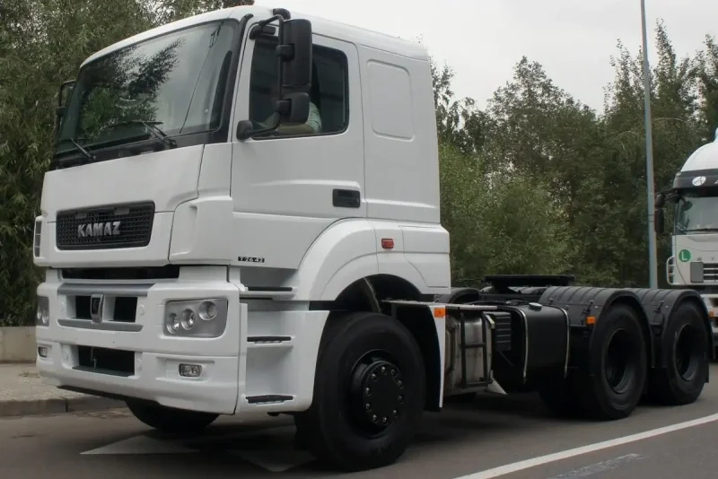 КАМАЗ-65116 седельный тягач