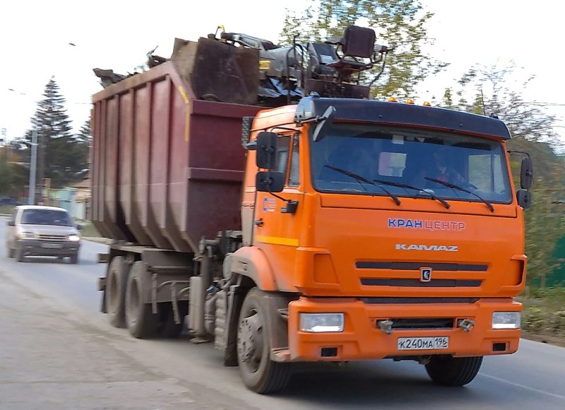 Ломовоз КАМАЗ 65115 С манипулятором Велмаш