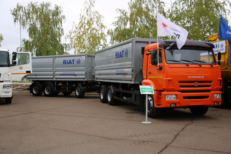 КАМАЗ РИАТ 54112м