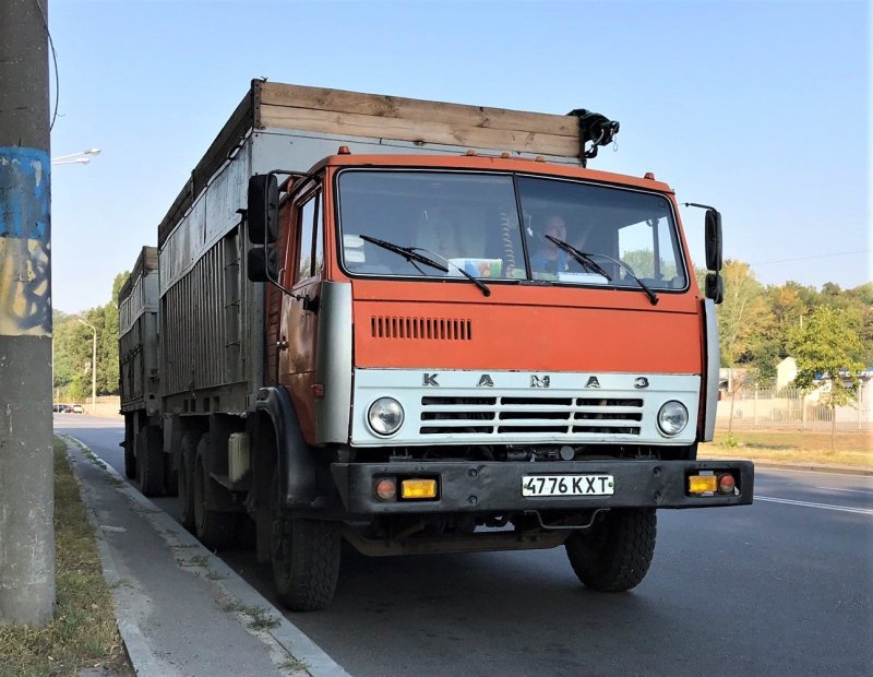 КАМАЗ 53212