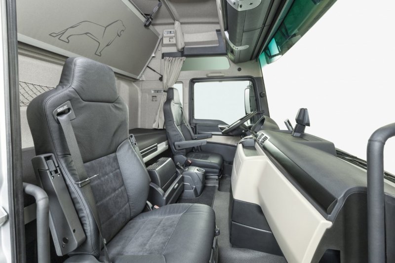 Man TGX 18.500 кабина