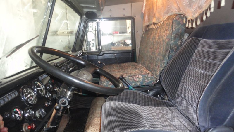 Красивый салон КАМАЗ 4310