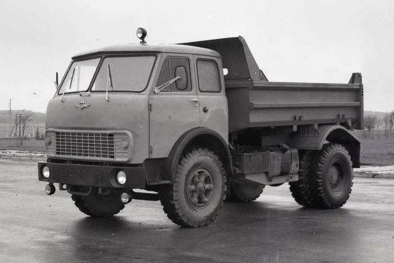 МАЗ 503 И 5549