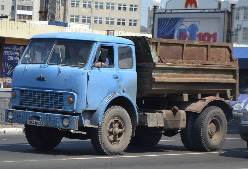 Грузовик МАЗ 5549