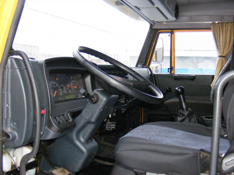КАМАЗ 65115 салон