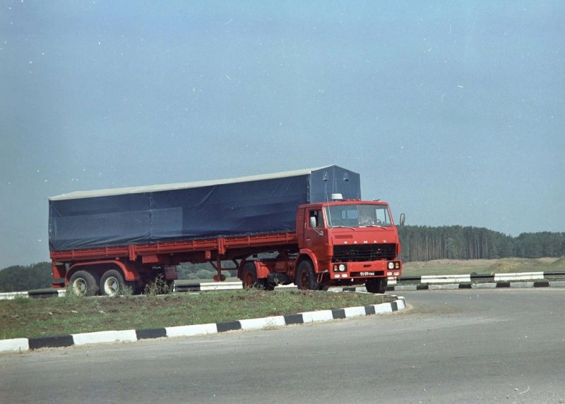 КАМАЗ 54112 седельный