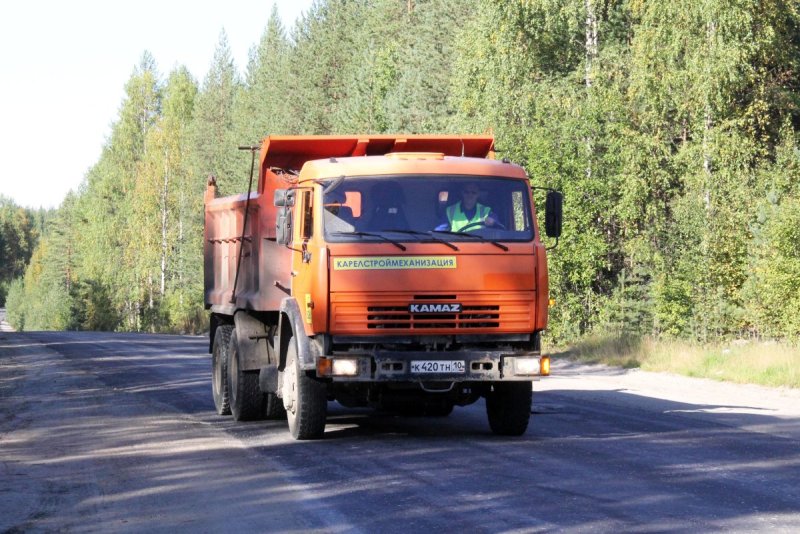 КАМАЗ 65115 разбитый