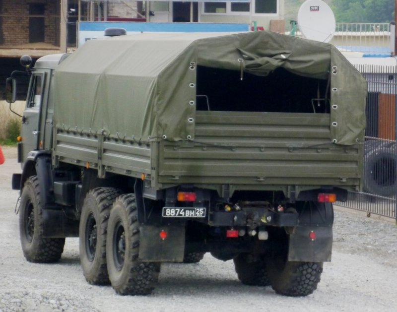 Военный КАМАЗ 5350 С тентом