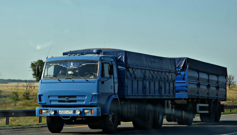 КАМАЗ 161 зерновоз