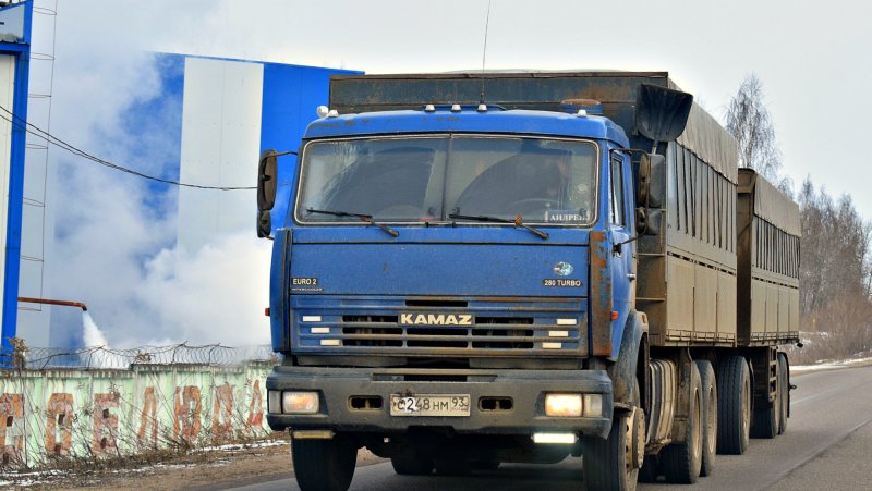 КАМАЗ 53215