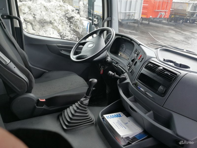 КАМАЗ 65207 бортовой салон