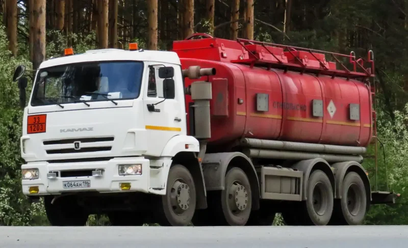 КАМАЗ 6540 самосвал 1 43