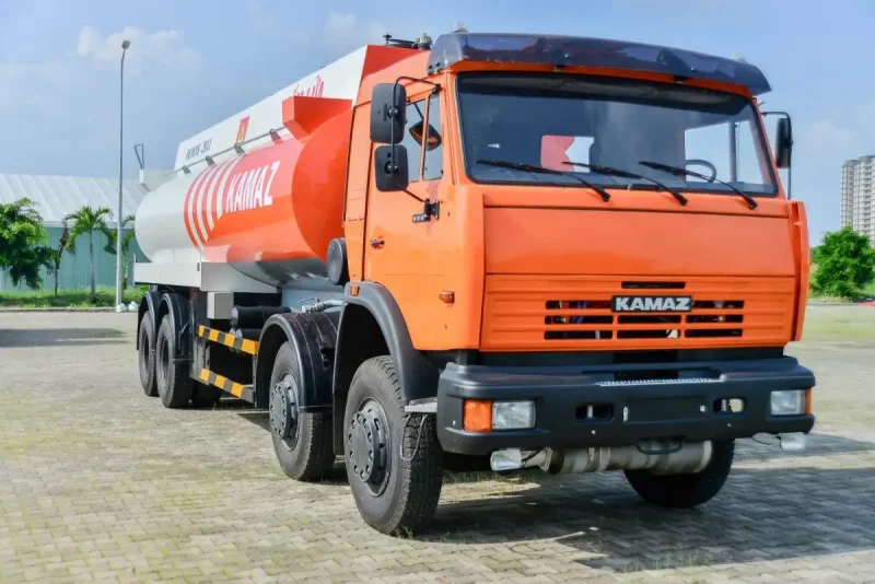 КАМАЗ-6540 8х4