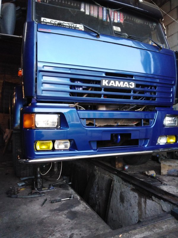 Бампер на КАМАЗ 55102