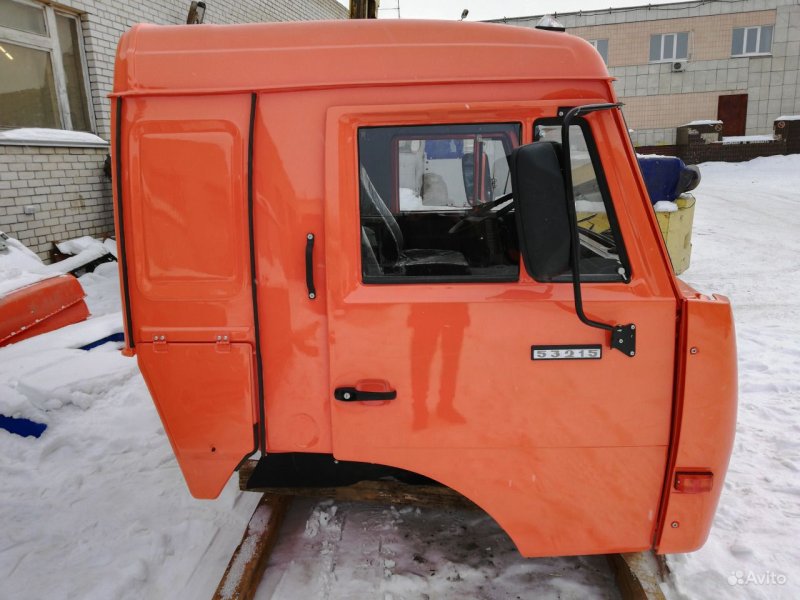 КАМАЗ 65115 салон кабины