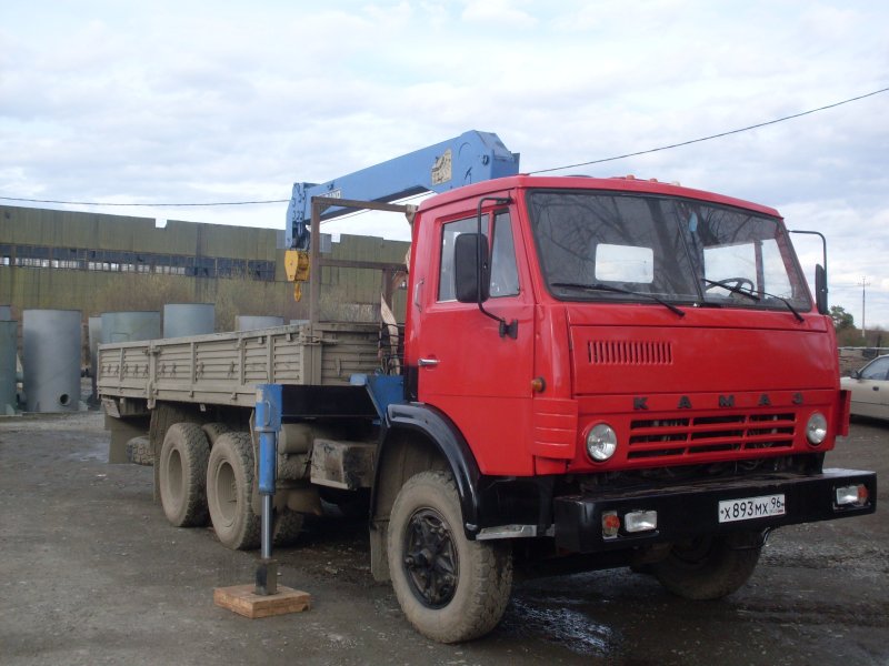 КАМАЗ 5320 бортовой с манипулятором