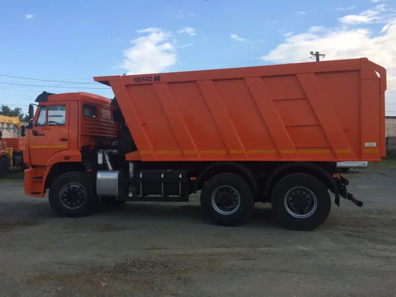 Самосвал КАМАЗ 6520-6012-43