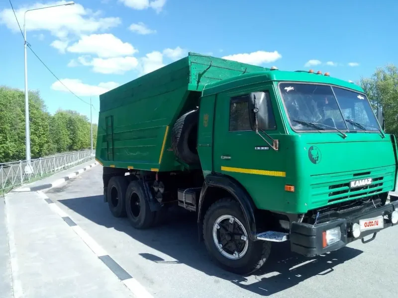 Грузовой самосвал КАМАЗ 5511