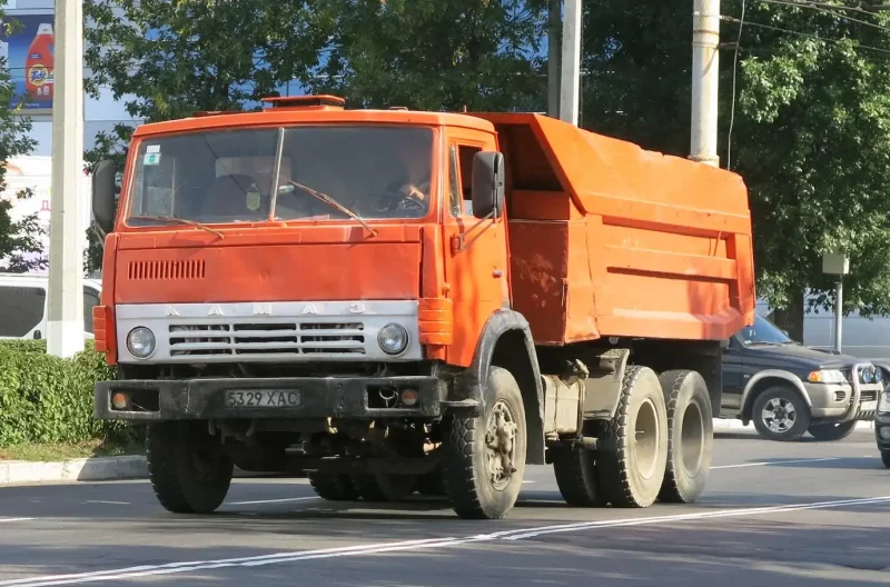 Грузовик КАМАЗ 5511