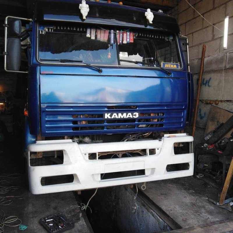 КАМАЗ 55102 С евро бампером