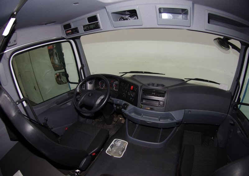 КАМАЗ 6520 кабина