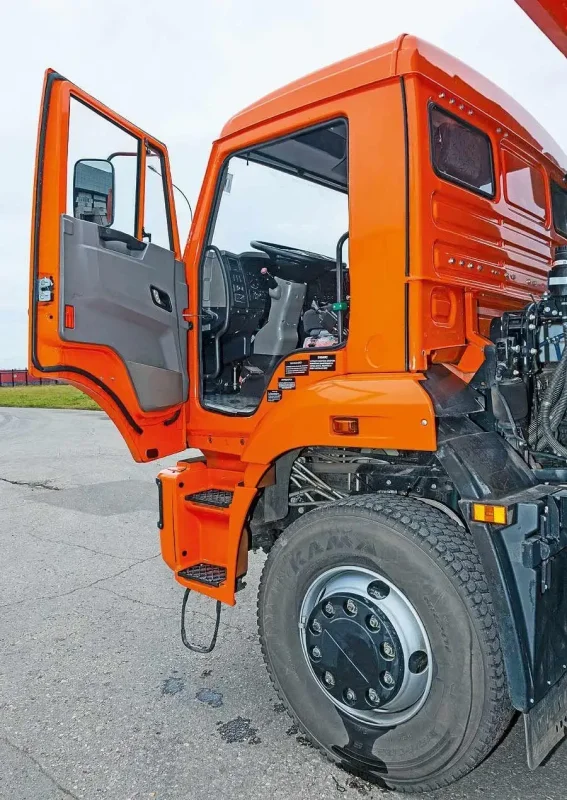 Оранжевая кабина евро2 КАМАЗ