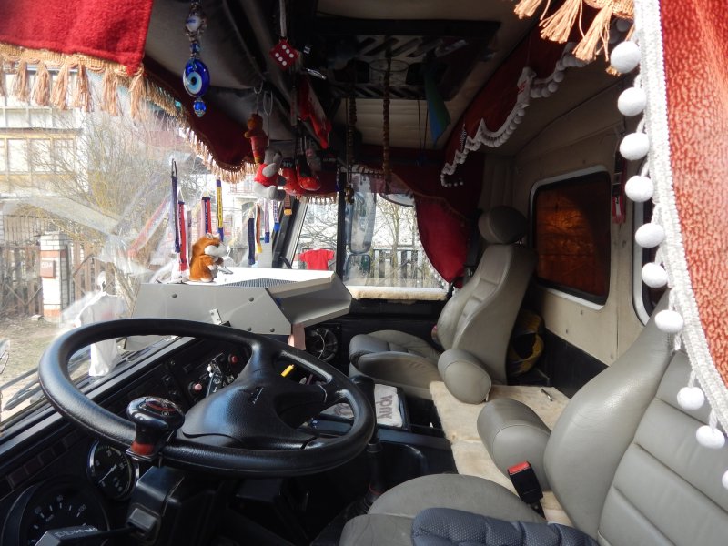 Mercedes Actros 1845 кабина