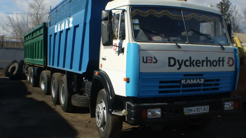 КАМАЗ о856ех45