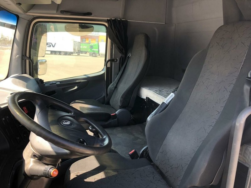 Тягач КАМАЗ 5490 s5 салон