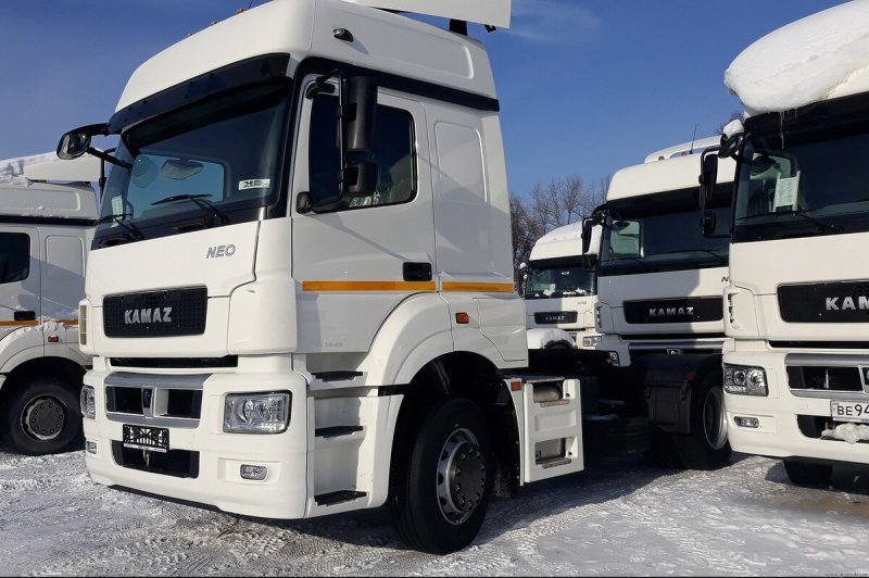 Седельный тягач КАМАЗ-5490-001-68