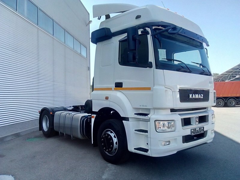 Тягач КАМАЗ 5490-014-87
