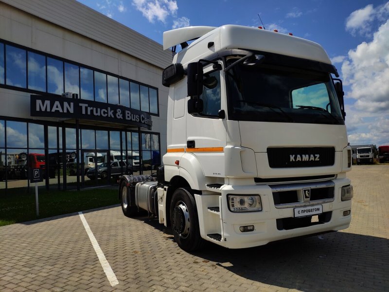 КАМАЗ 65209 седельный тягач