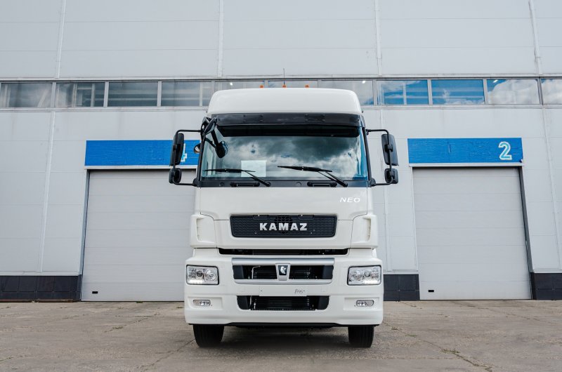 Тягач КАМАЗ 5490 Neo