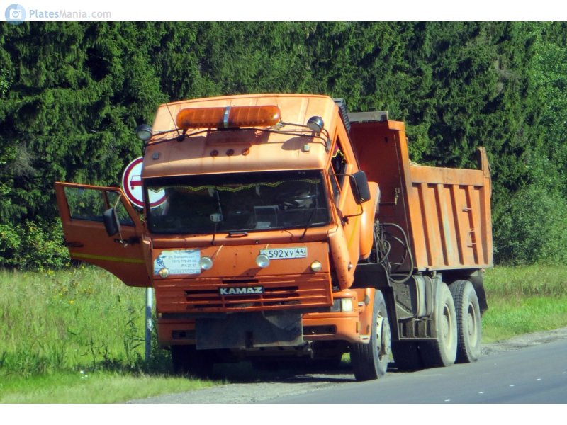 Колхозный КАМАЗ 6520
