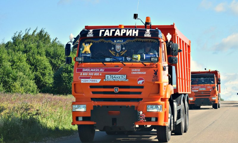 КАМАЗ 67 6520