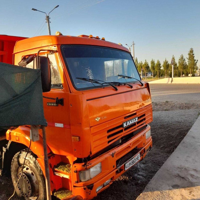 КАМАЗ 6520 самосвал
