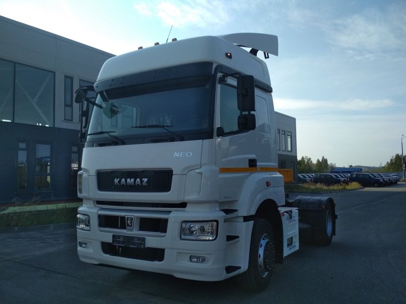 Тягач КАМАЗ 5490 кабина