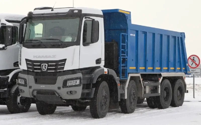 Самосвал КАМАЗ -65951 (8х4)