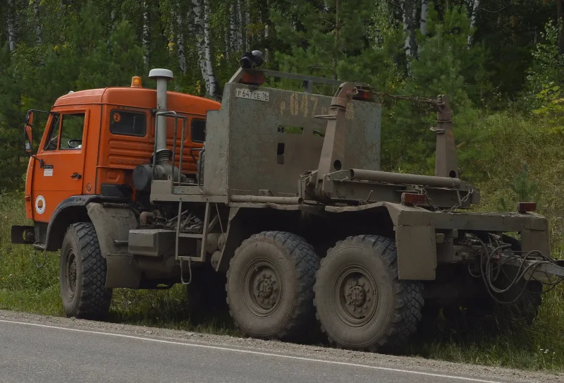 Трубовоз КАМАЗ-4426